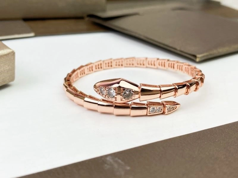 Trendsetting Bvlgari Bracelets 216077