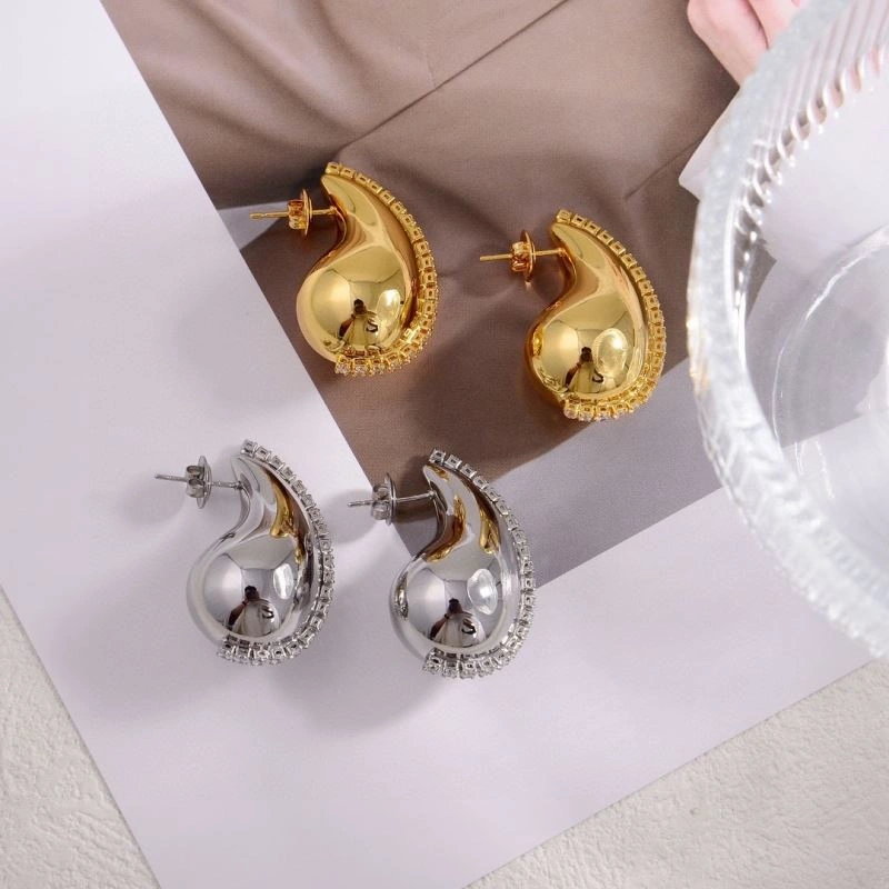 Functional Bvlgari Earrings 216816
