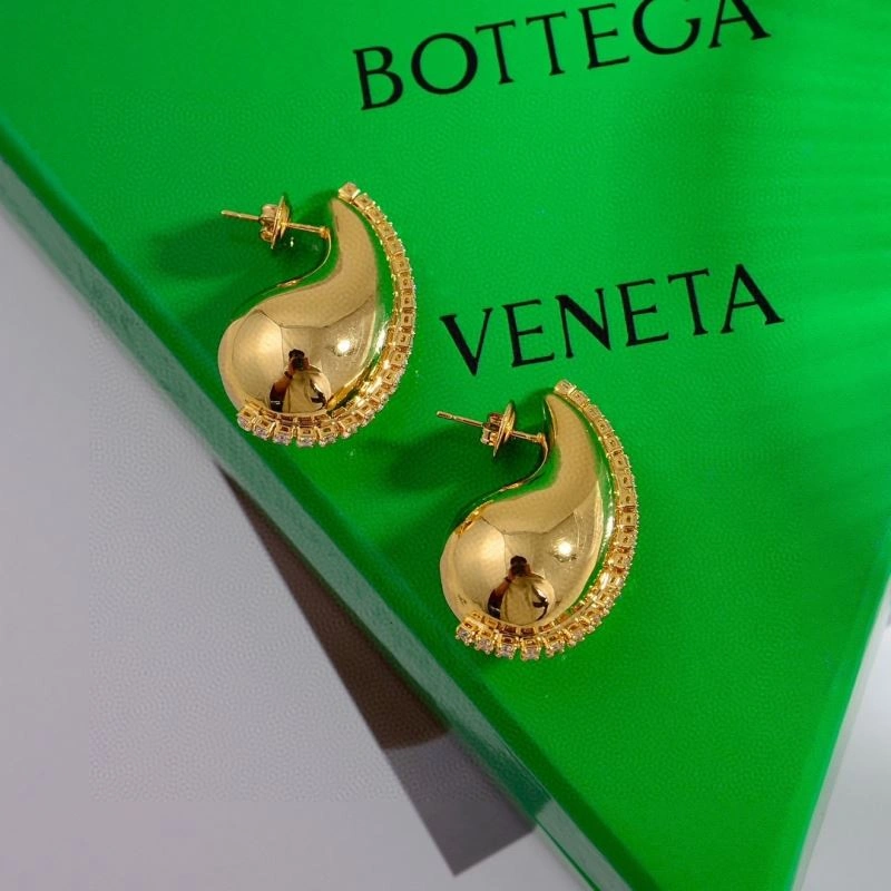 Functional Bvlgari Earrings 216816