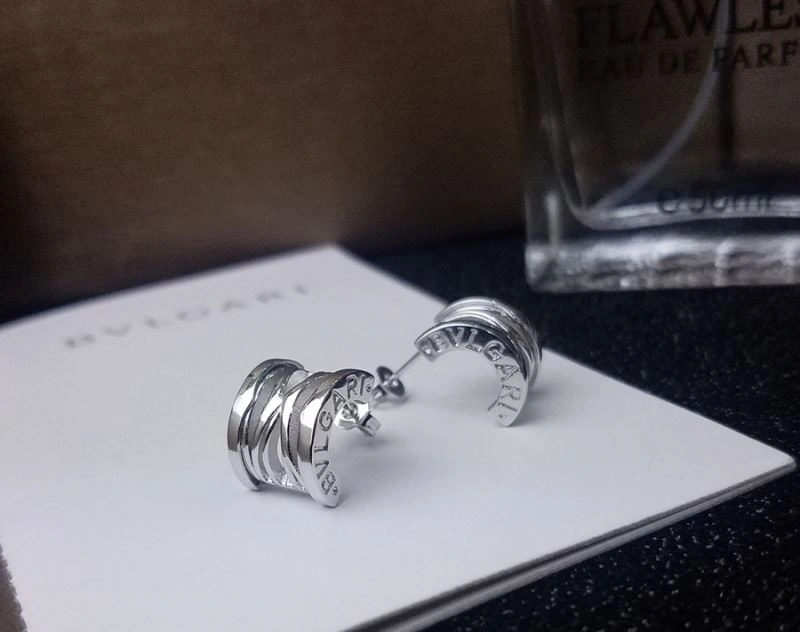 Minimalist Bvlgari Earrings 216625