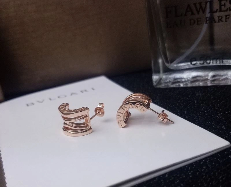 Minimalist Bvlgari Earrings 216625