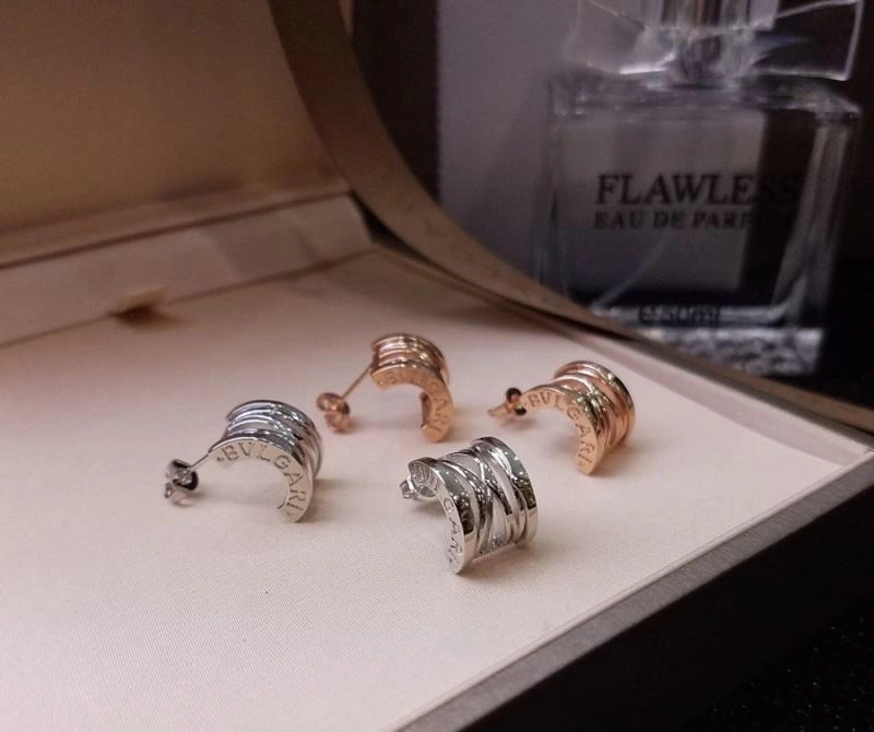 Minimalist Bvlgari Earrings 216625