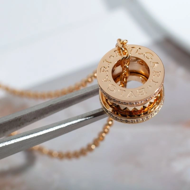 Resilient Bvlgari Necklaces 216819