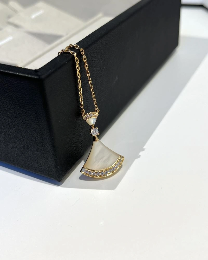 Bvlgari Necklaces Snug 216811