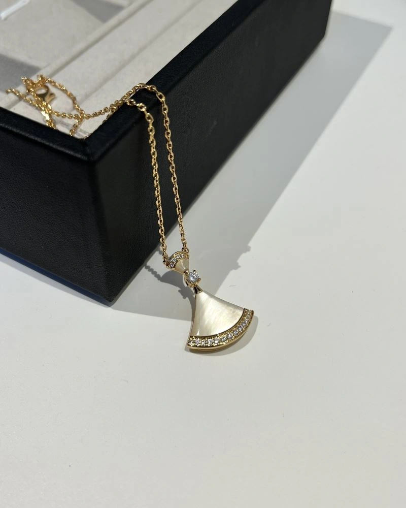 Bvlgari Necklaces Snug 216811