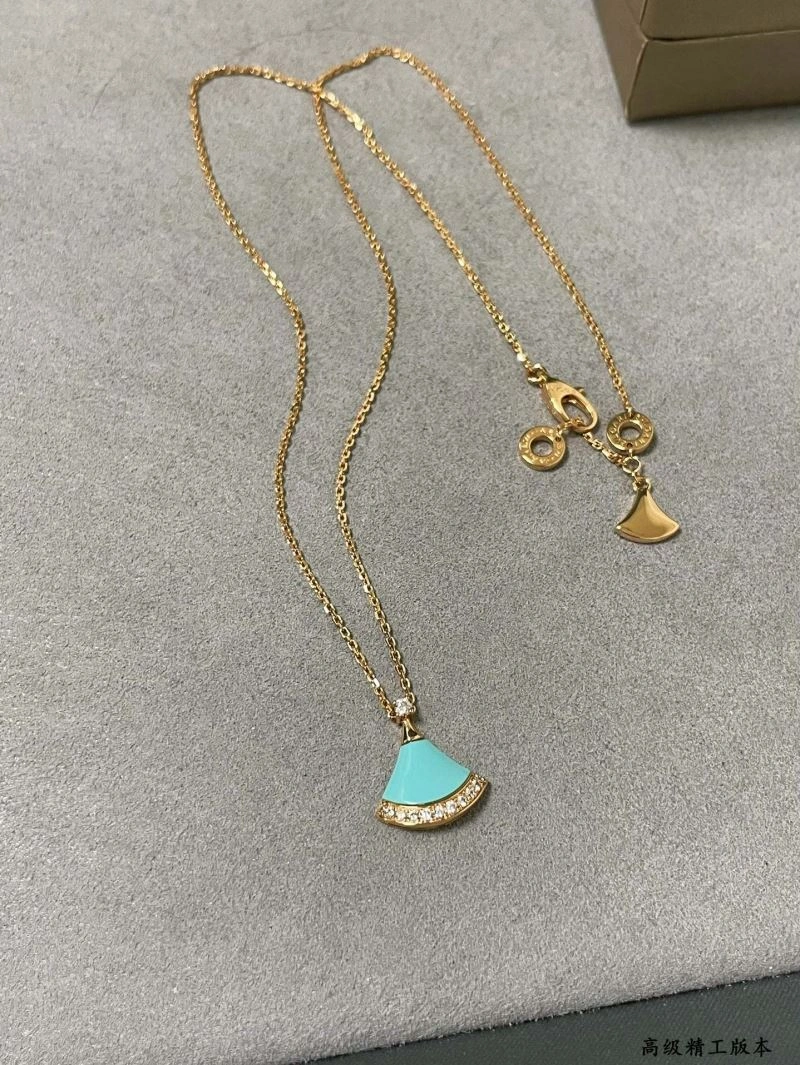 Bvlgari Necklaces Sporty 216740