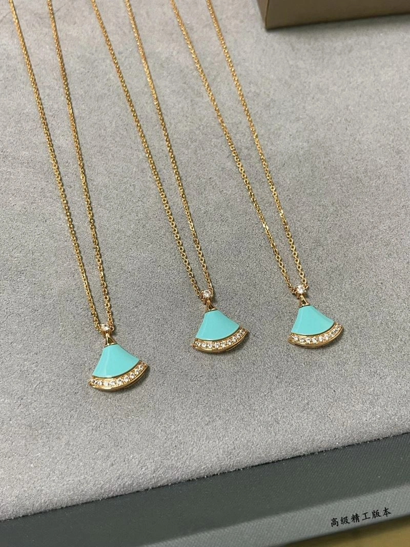 Bvlgari Necklaces Sporty 216740