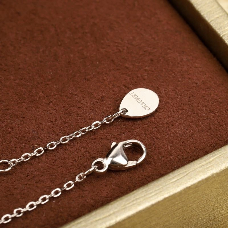 Vibrant Bvlgari Necklaces 216886