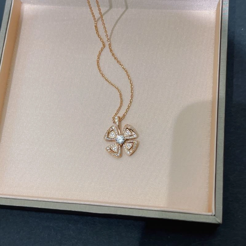 Bvlgari Necklaces Breathable 216696