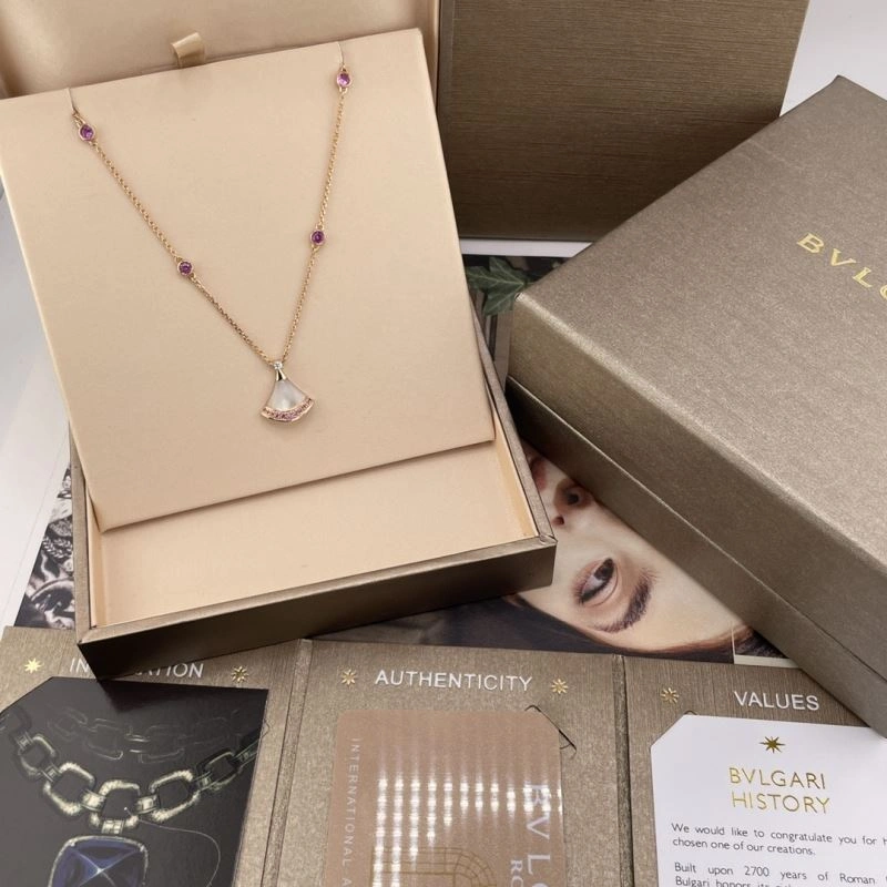 Breathable Bvlgari Necklaces 216680