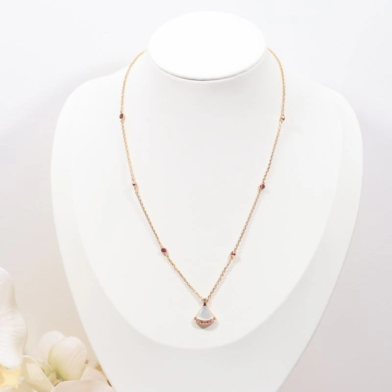 Bold Bvlgari Necklaces 216697
