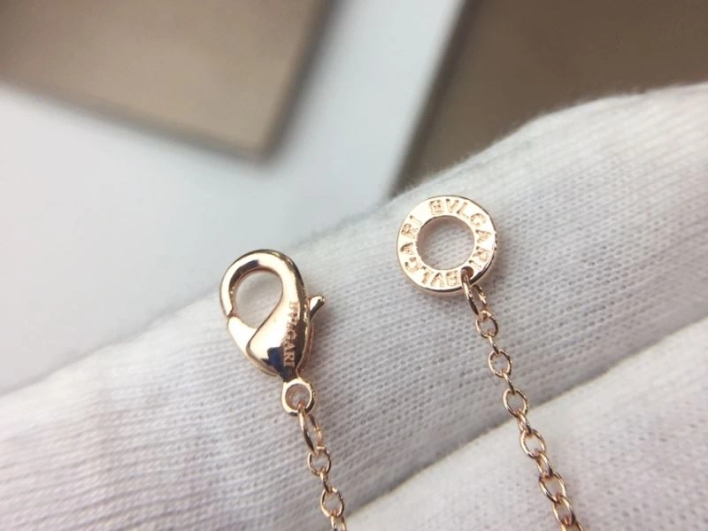 ZipUp Bvlgari Necklaces 216586