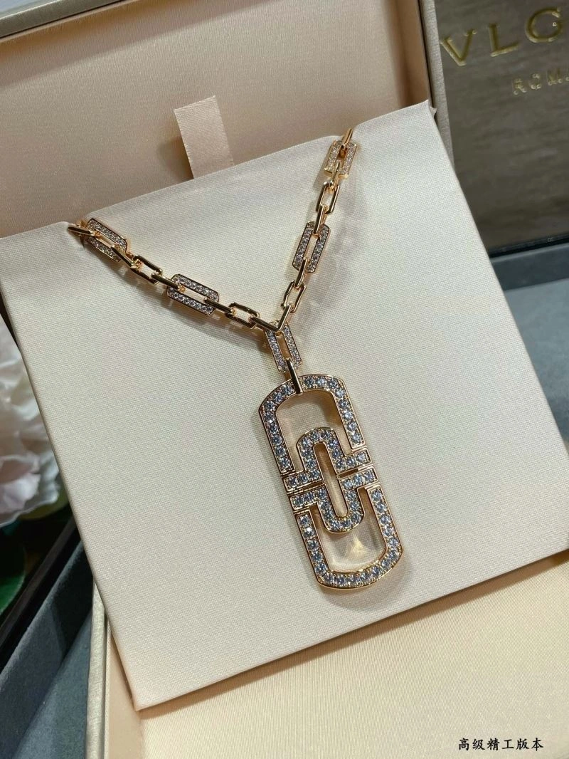 Bvlgari Necklaces Snug 216567