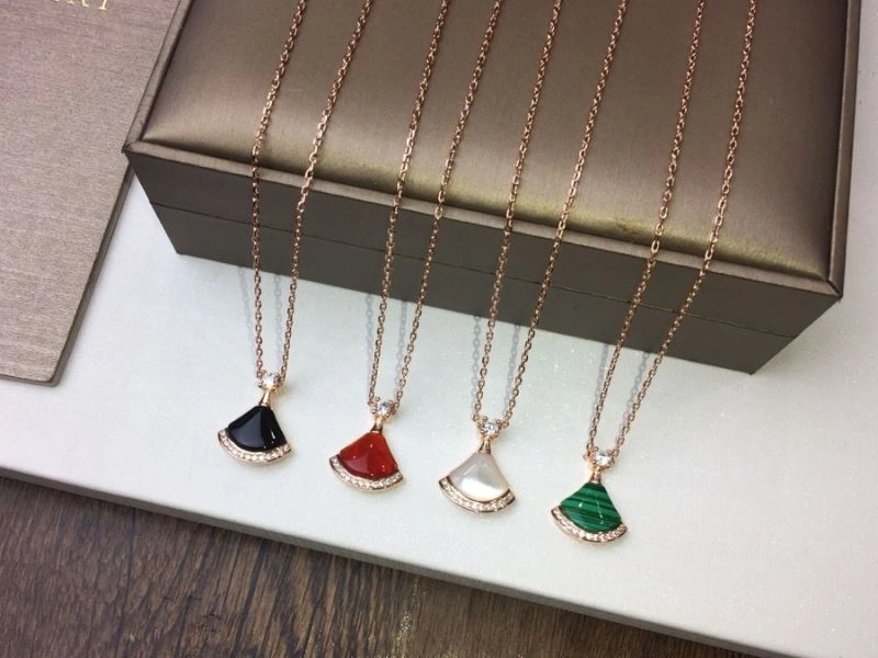 Lightweight Bvlgari Necklaces 216550