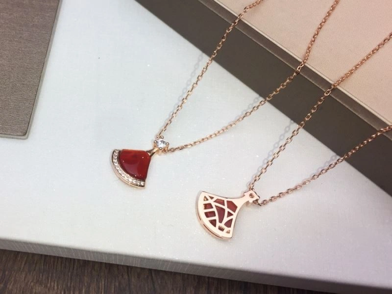 Lightweight Bvlgari Necklaces 216550