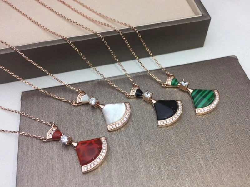UrbanChic Bvlgari Necklaces 216548