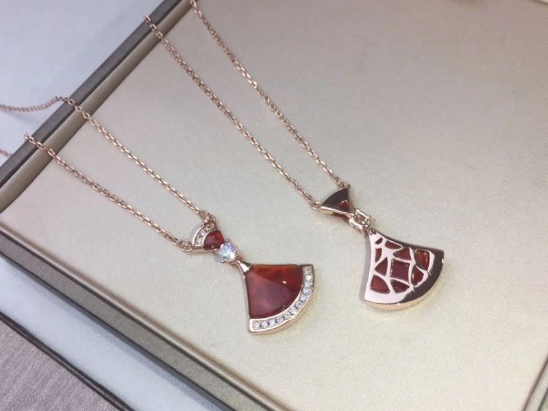 UrbanChic Bvlgari Necklaces 216548