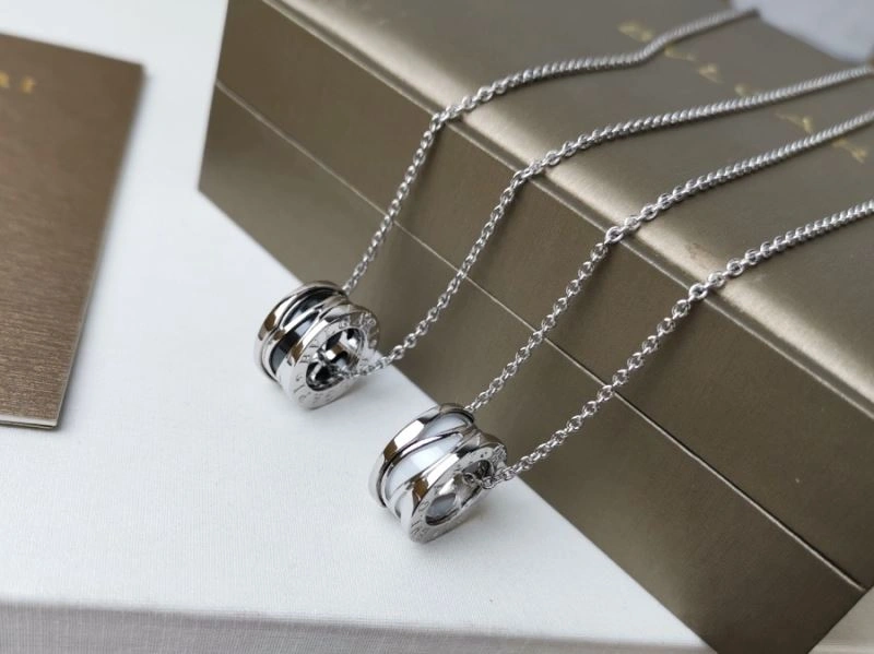 Tailored Bvlgari Necklaces 216539
