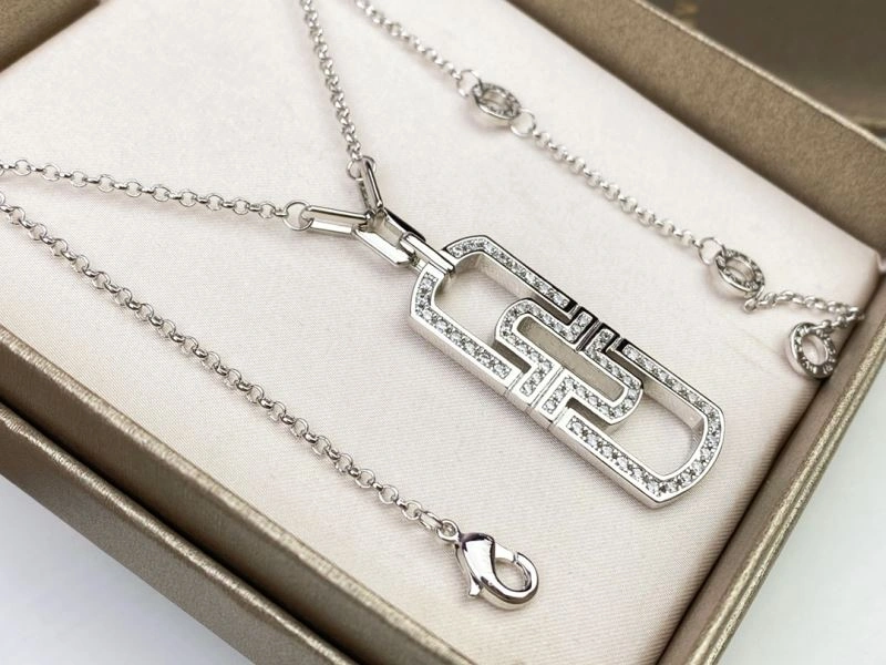 Refined Bvlgari Necklaces 216485