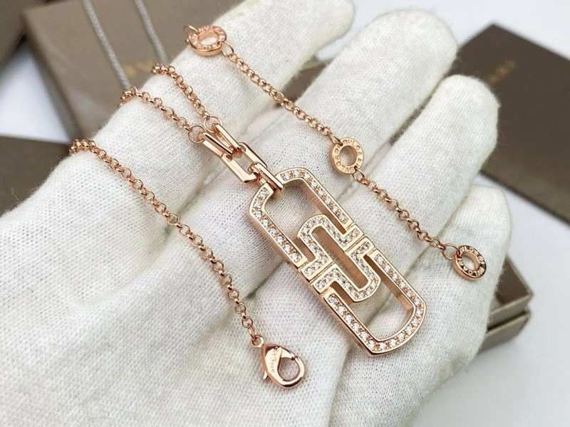 Refined Bvlgari Necklaces 216485