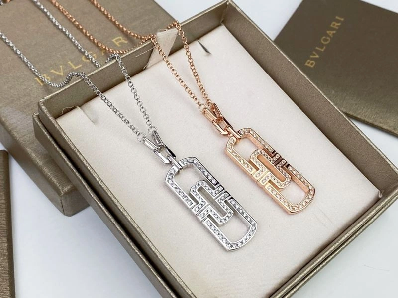 Refined Bvlgari Necklaces 216485