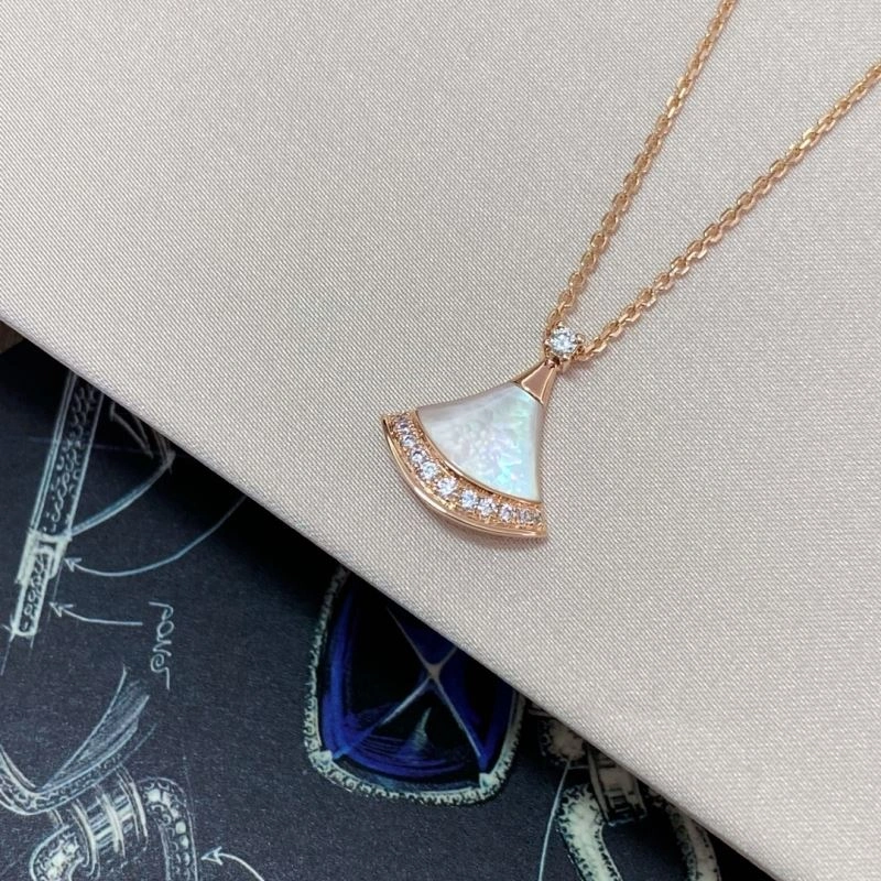 Bvlgari Necklaces Timeless 216481
