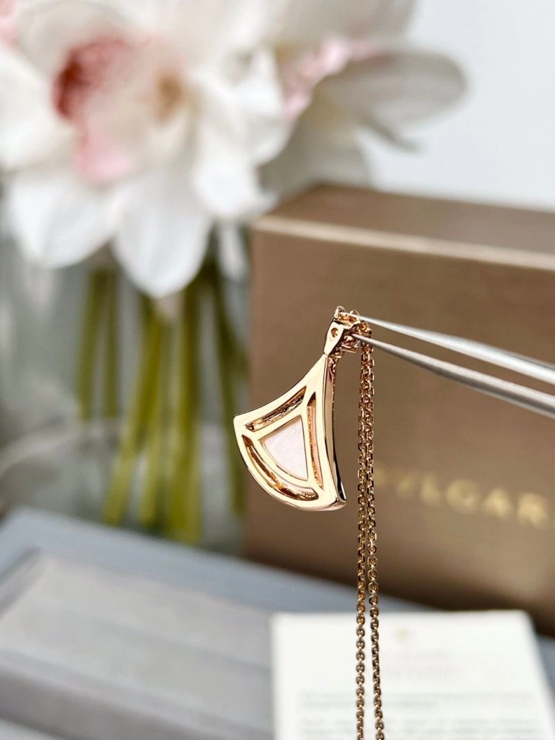 Bvlgari Necklaces Elegant 216475