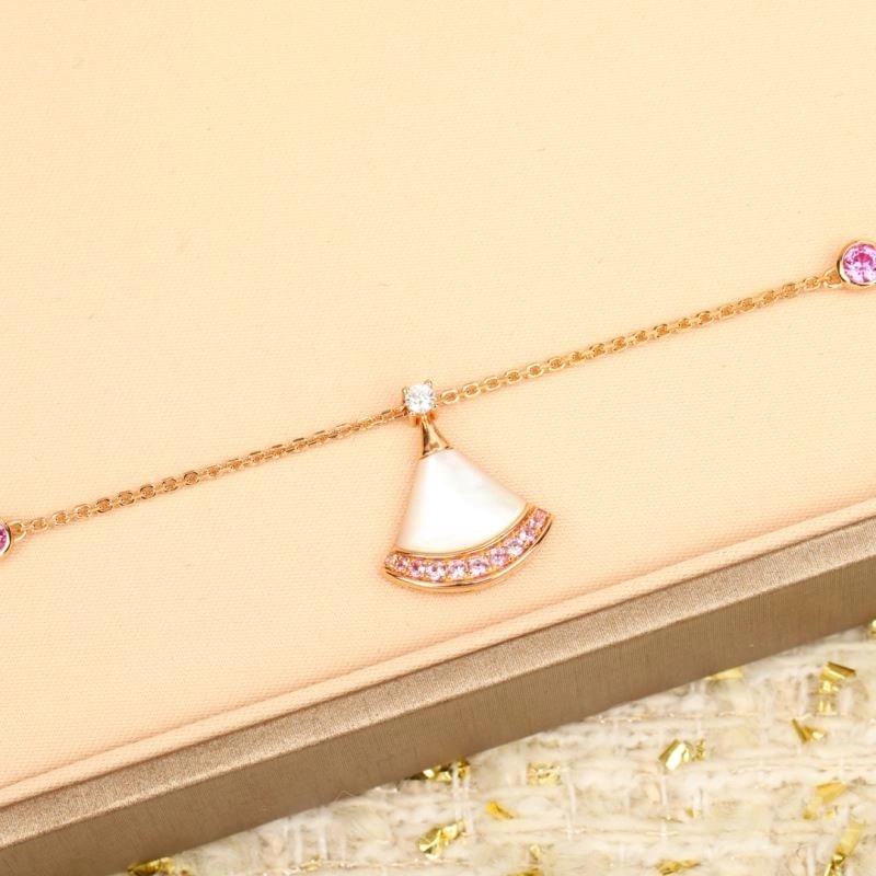 Durable Bvlgari Necklaces 216369