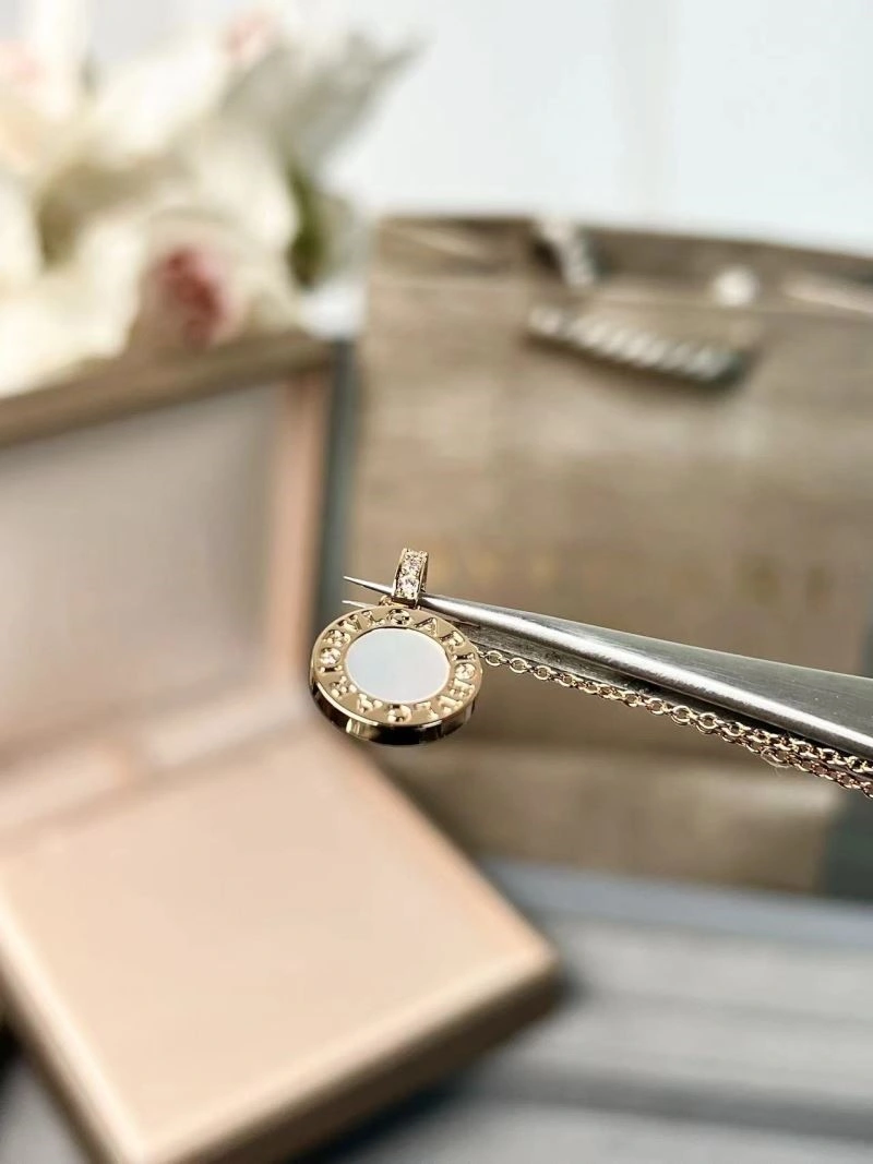 FreshLook Bvlgari Necklaces 216376