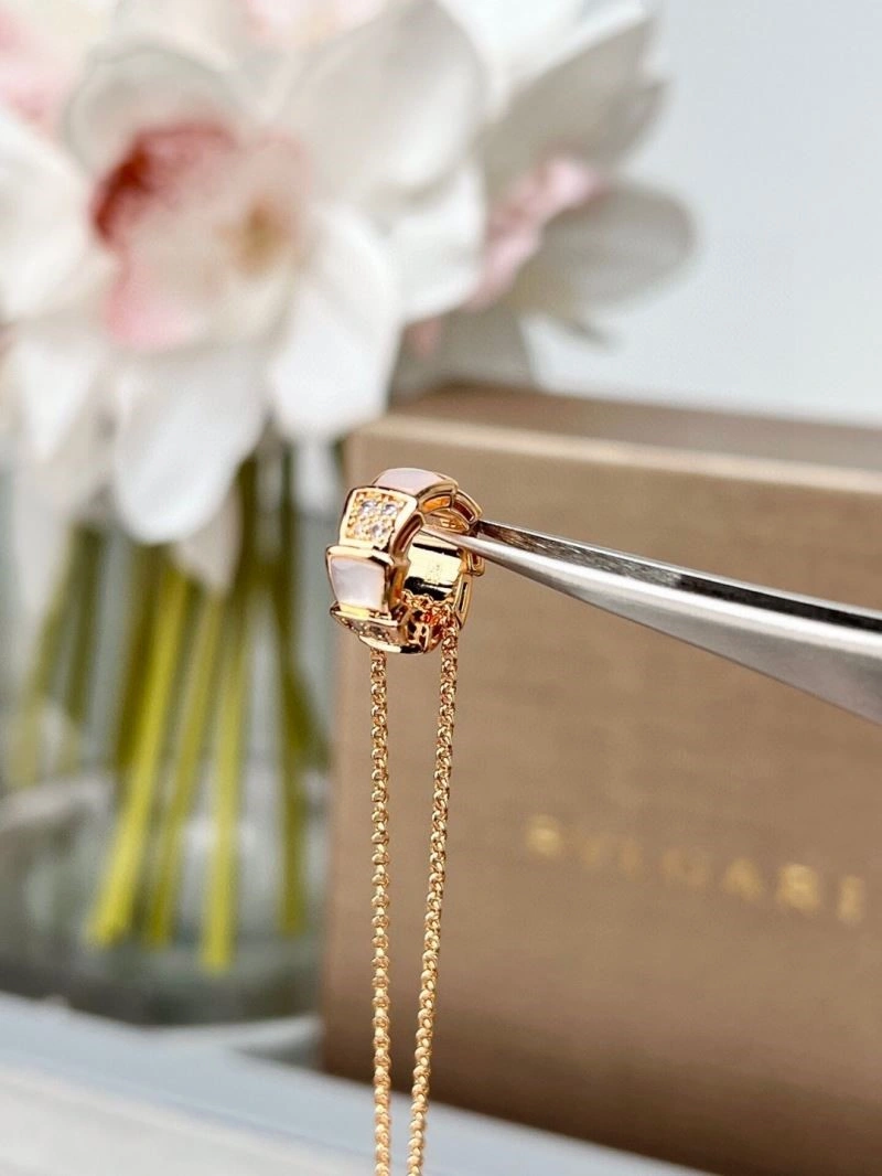 Fashionable Bvlgari Necklaces 216370
