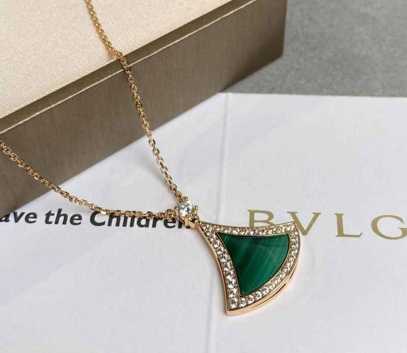 Bvlgari Necklaces Classic 216366