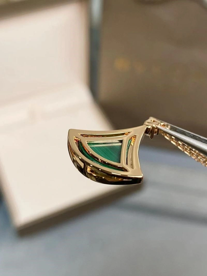 Bvlgari Necklaces Classic 216366