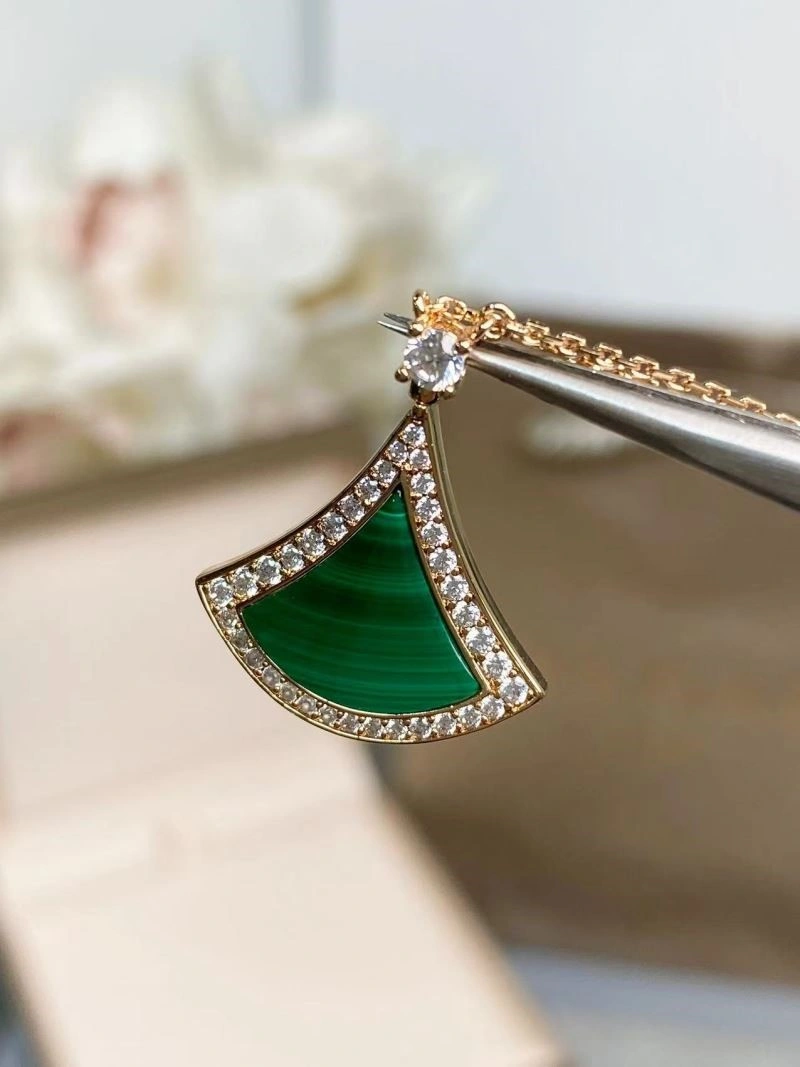 Bvlgari Necklaces Classic 216366
