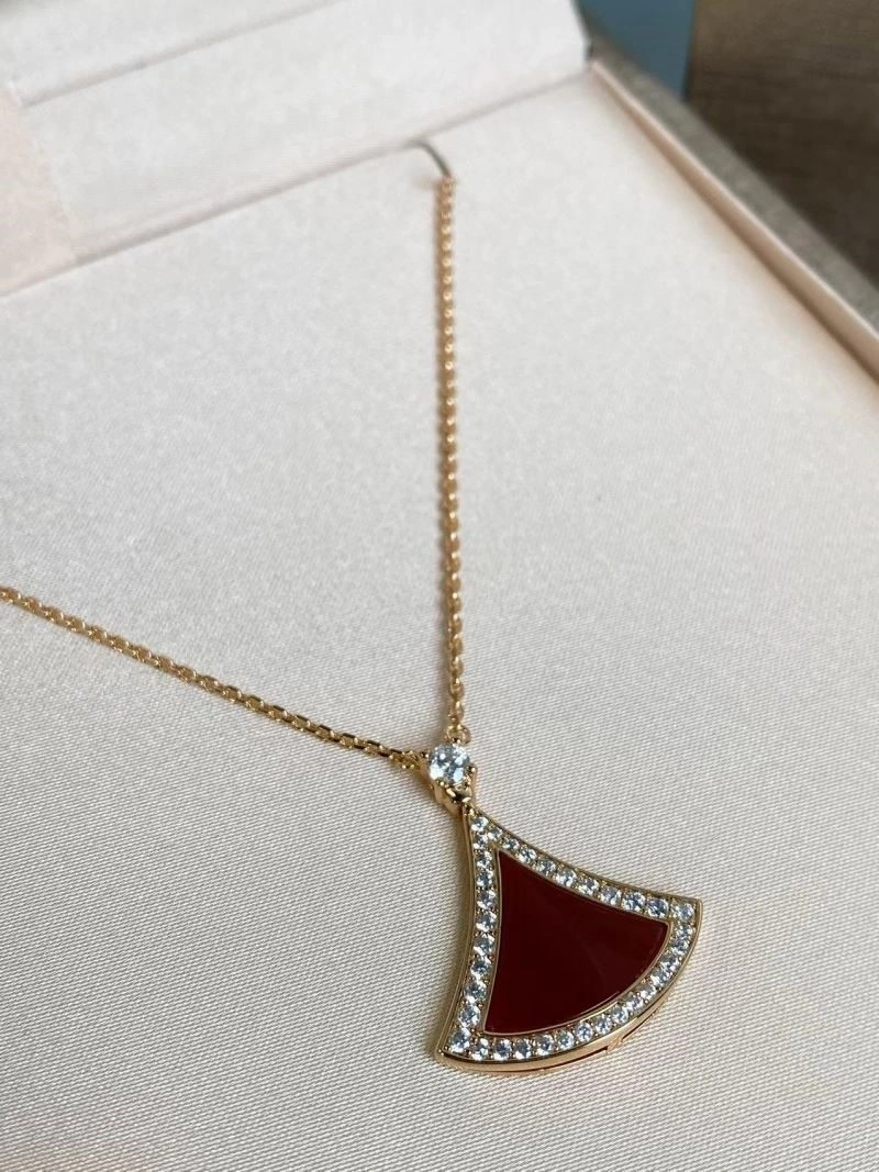 Bright Bvlgari Necklaces 216372