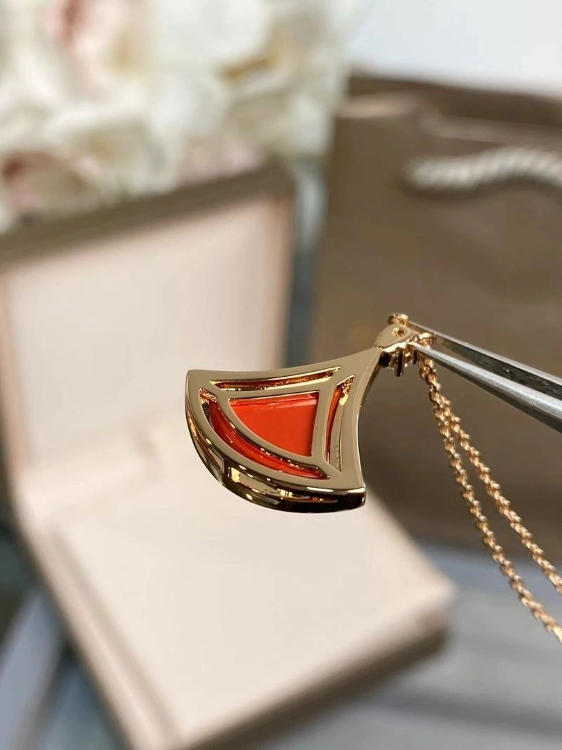 Bright Bvlgari Necklaces 216372