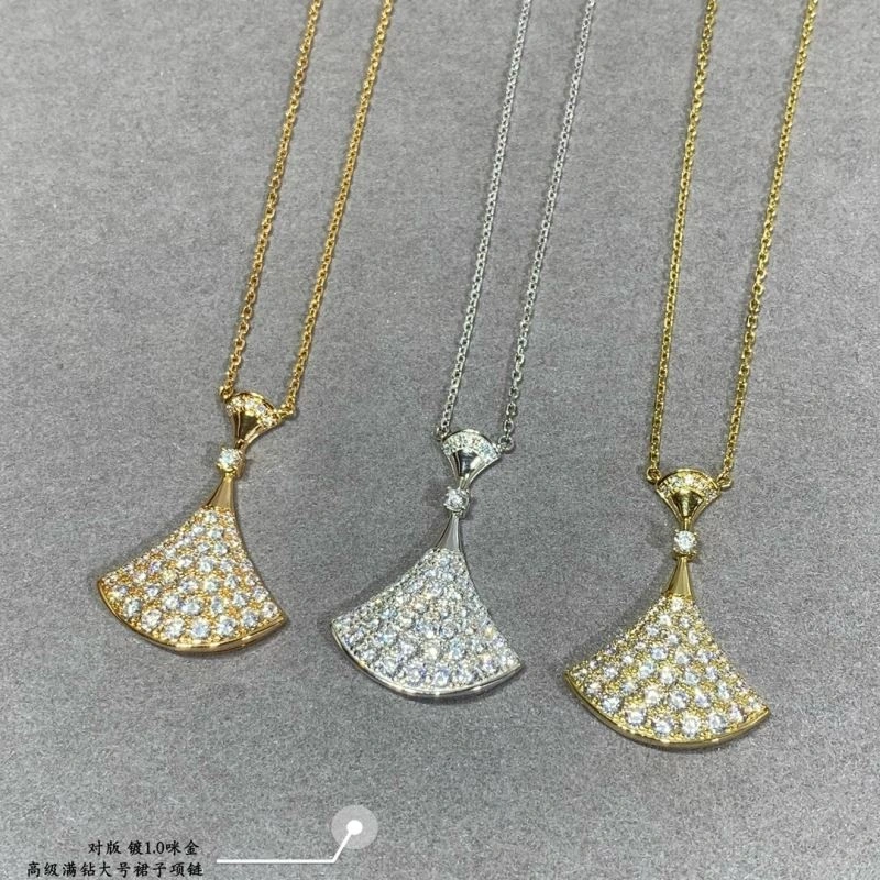 Lightweight Bvlgari Necklaces 216361