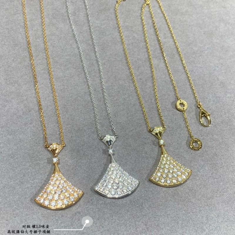 Lightweight Bvlgari Necklaces 216361