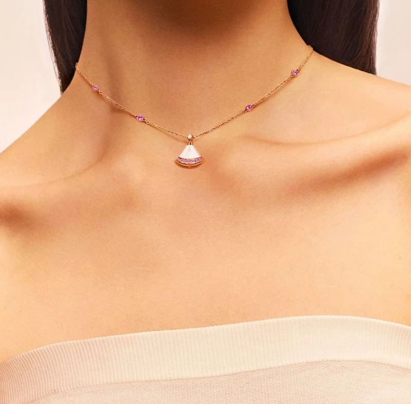 Bvlgari Necklaces Snug 216337