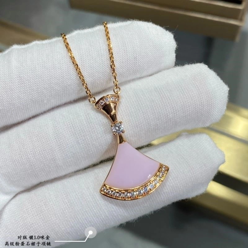 EyeCatching Bvlgari Necklaces 216334