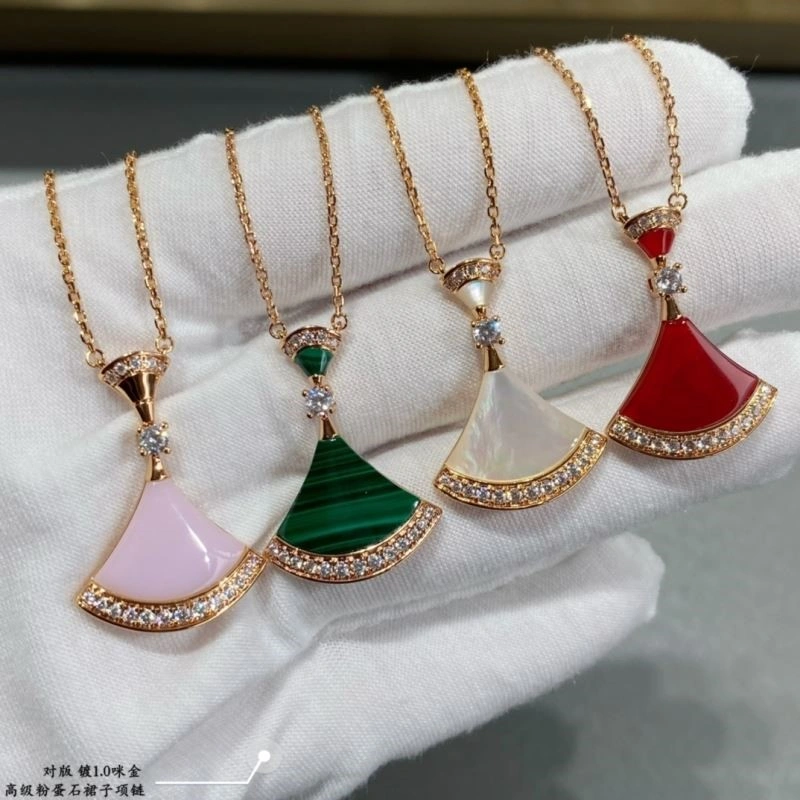 EyeCatching Bvlgari Necklaces 216334