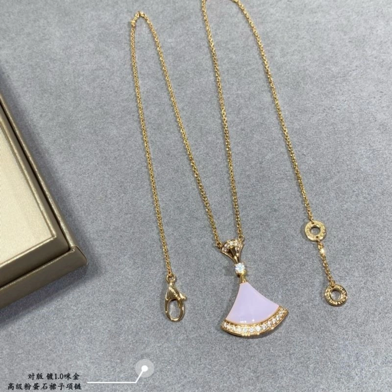 EyeCatching Bvlgari Necklaces 216334