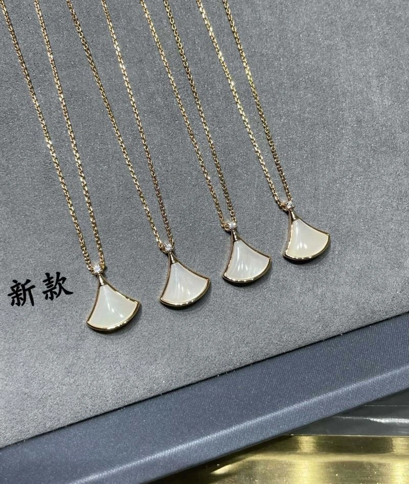 Modern Bvlgari Necklaces 216350