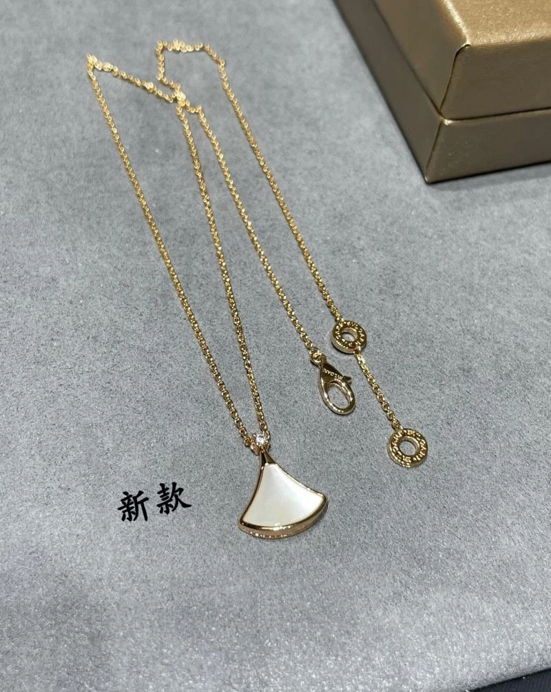 Modern Bvlgari Necklaces 216350