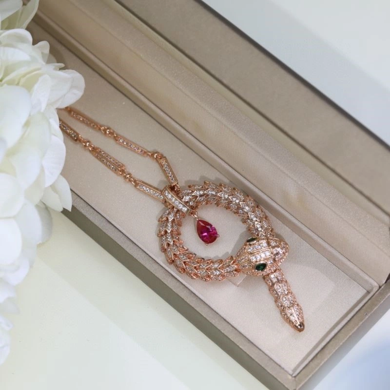 Breathable Bvlgari Necklaces 216243