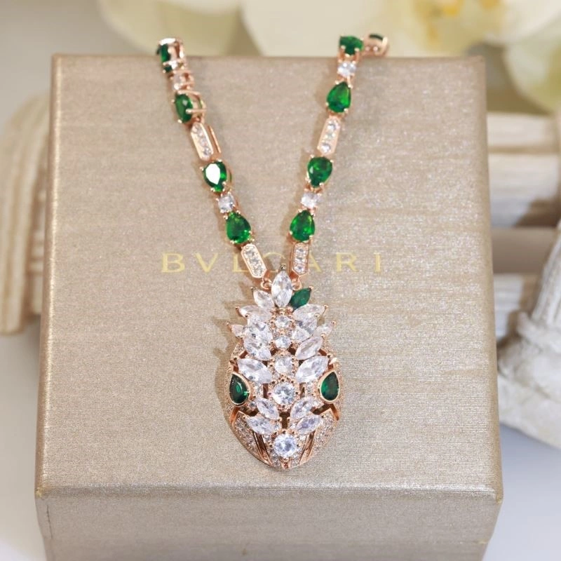 StreetReady Bvlgari Necklaces 216249