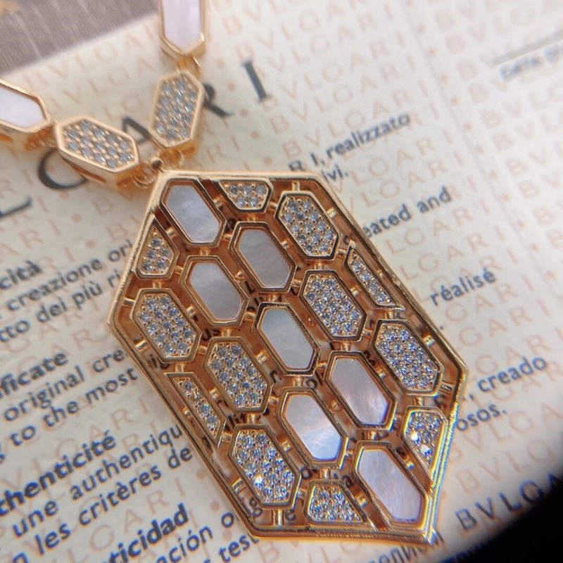 Breathable Bvlgari Necklaces 216242
