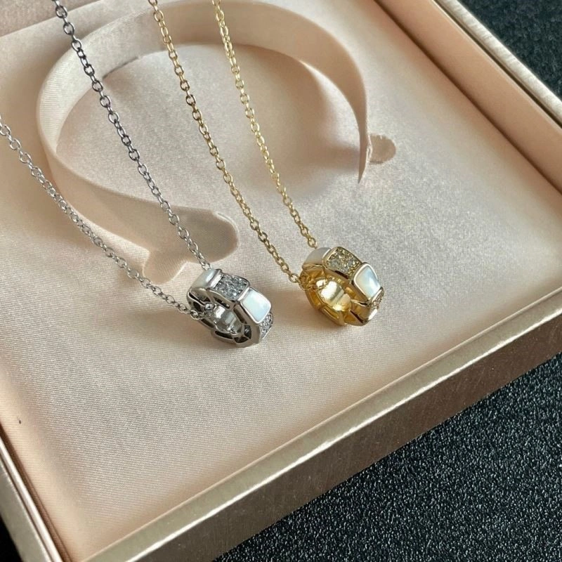 Compact Bvlgari Necklaces 216239