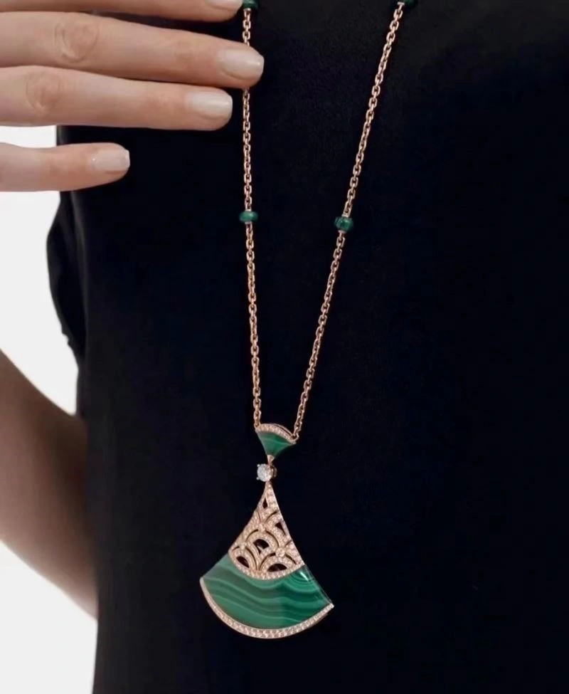 Trendsetting Bvlgari Necklaces 216220