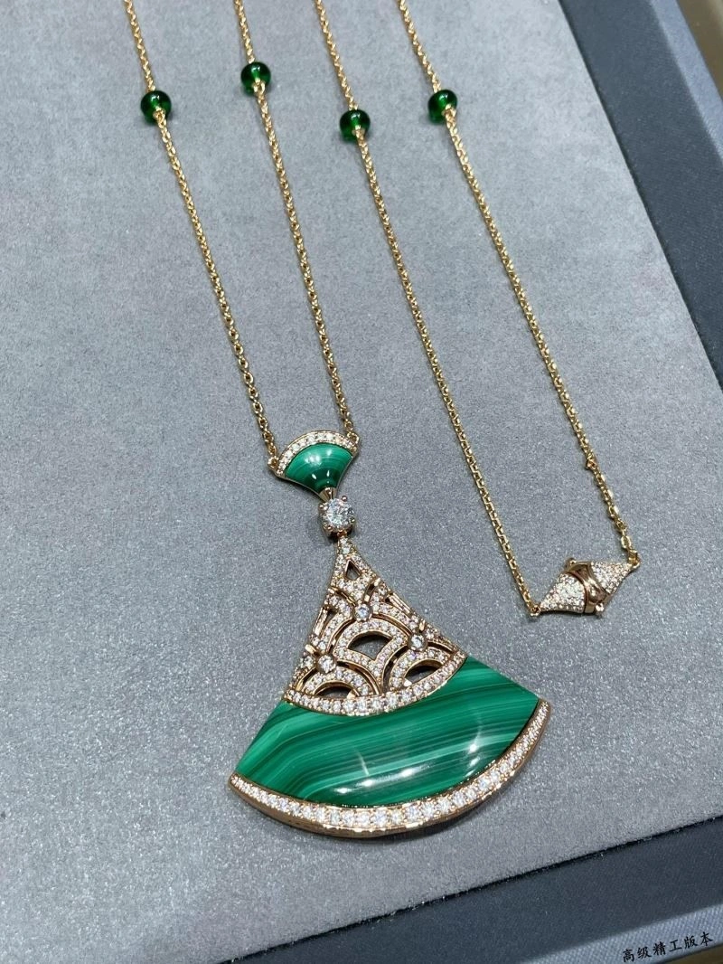 Trendsetting Bvlgari Necklaces 216220