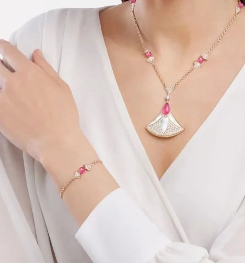 Bvlgari Necklaces Snug 216217